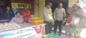 Polres Pegunungan Arfak dan Bhayangkari Gelar Gerakan Pangan Murah